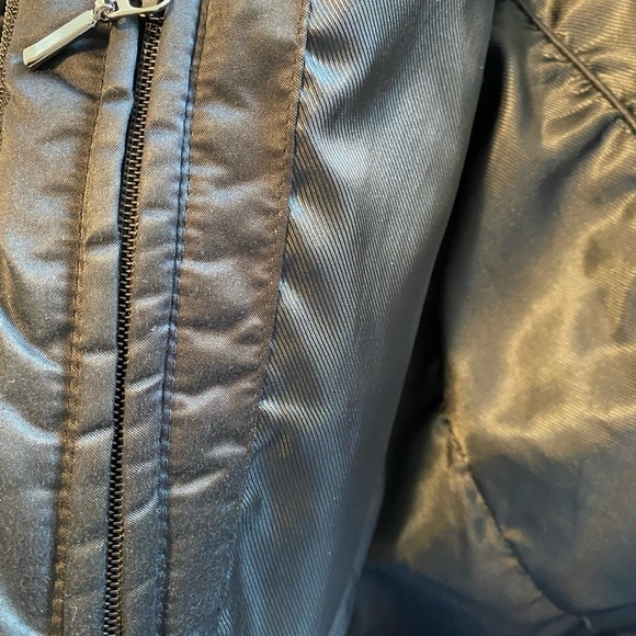 A.N.A~ Women’s Hooded Warm Quilted Down/ Puffer Winter Jacket Detachable Hood XL - Picture 9 of 11
